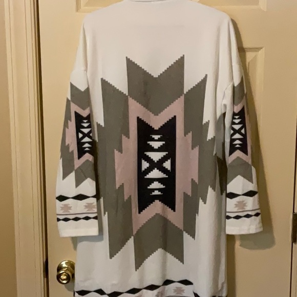 Southwestern Sweater Duster - Picture 3 of 5